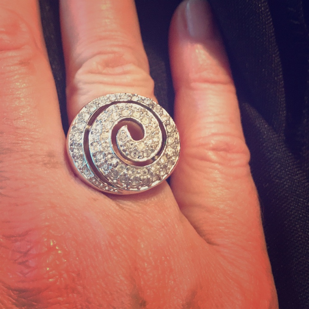 Gorgeous ring